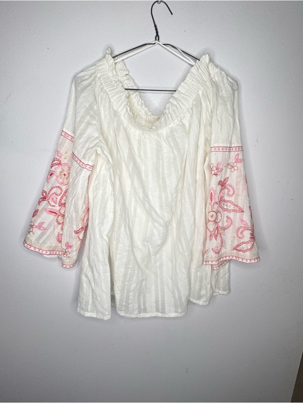 Women's White Peasant Blouse with Pink Embroidered Sleeves Saks Fifth Avenue